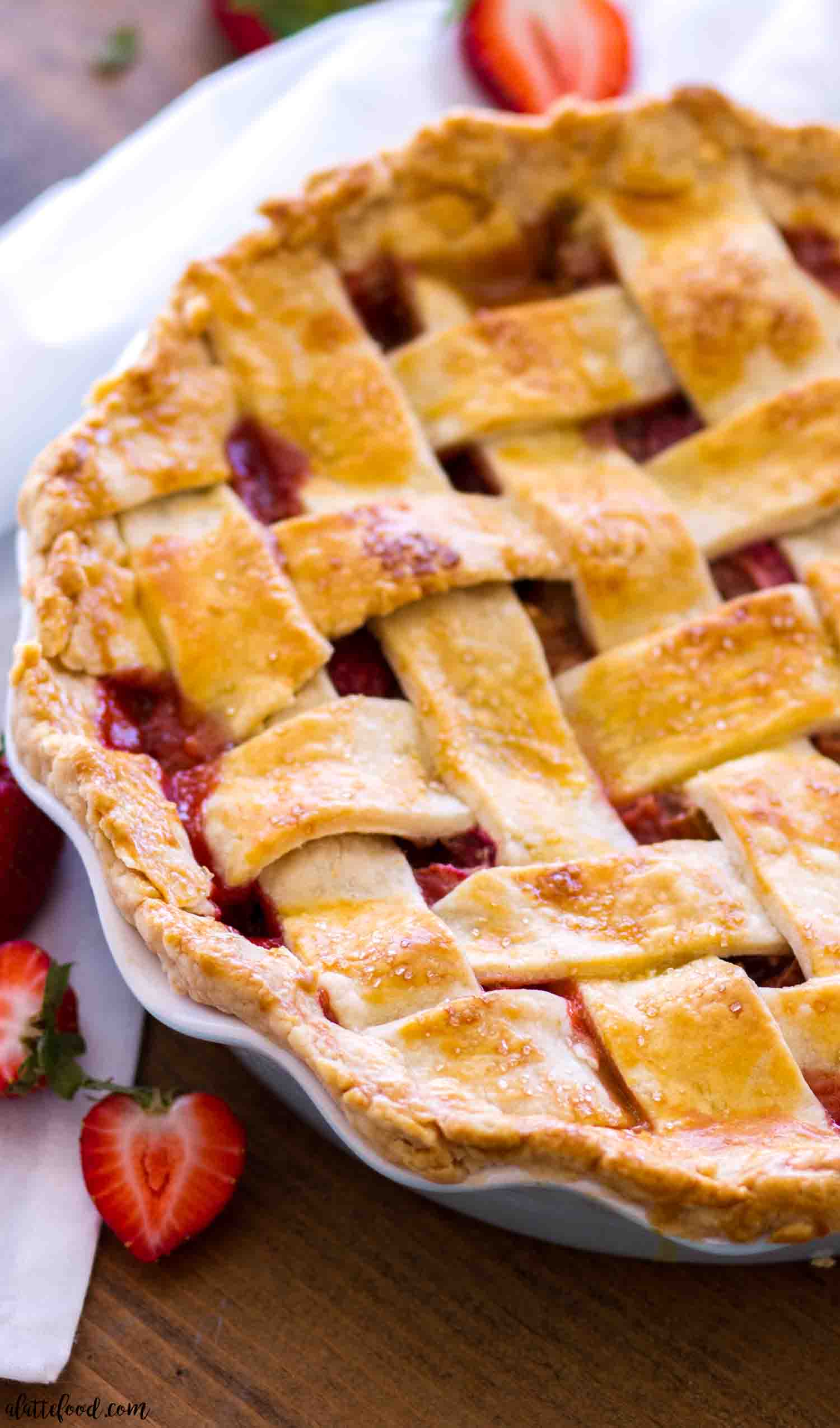 Homemade Strawberry Rhubarb Pie Recipe - A Latte Food